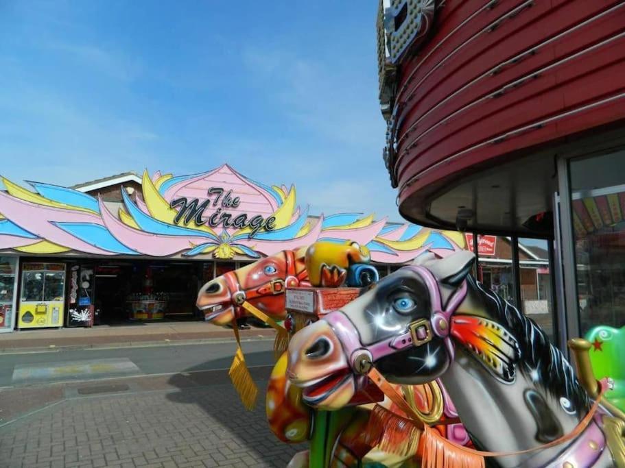 'Sunnyside' Chalet, Walk To The Beach & Close To Norfolk Broads - Pet Friendly! Great Yarmouth Exterior foto